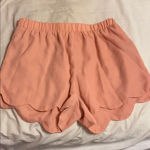 La hearts scalloped shorts